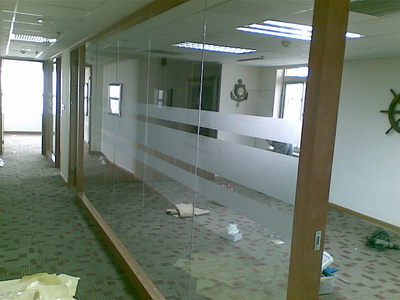青岛玻璃贴膜玻璃隔断贴膜律师事务所玻璃贴膜案例